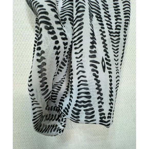 Lane Bryant Womens Blouse Top Size 18/20 Black White Geo Long Sleeve Ruffle - Picture 8 of 12